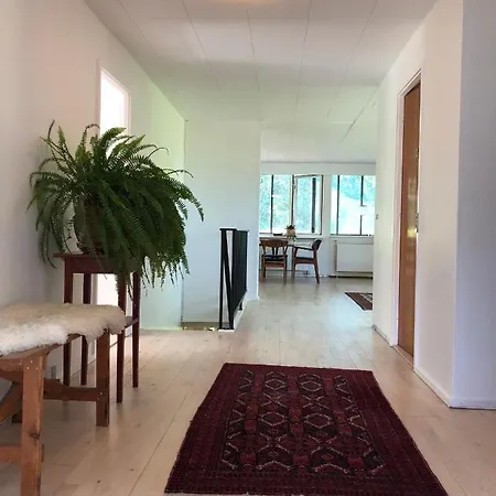 4 Villa *